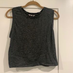 Athleta women’s exercise top with twist back